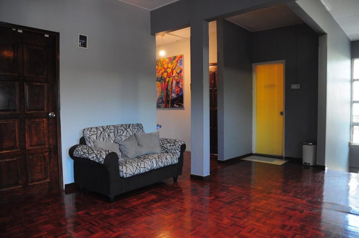 Grayhaus Spacious Bungalow & Garden Villa - Ss3 Petaling Jaya, Near Sunway - Stay Only No Events Kültér fotó